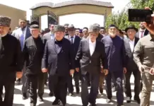 Правительственная делегация во главе с Махмудом-Али Калиматовым посетила похороны Хизира Дербичева